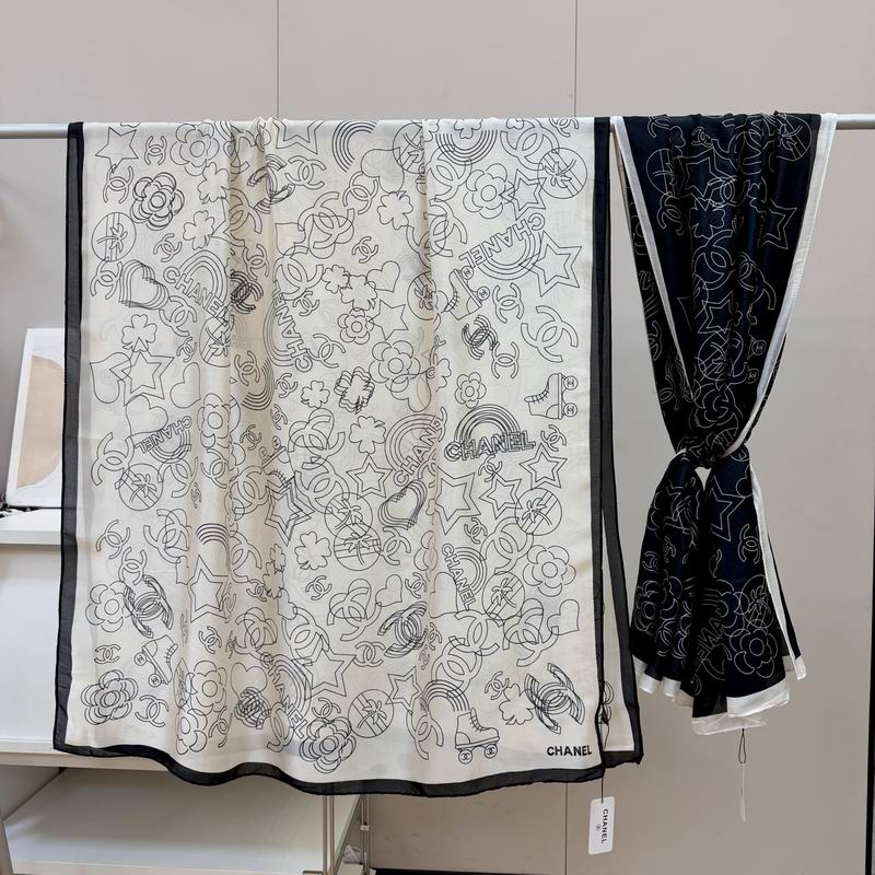 Chanel silk scarf 90-180cm E031315